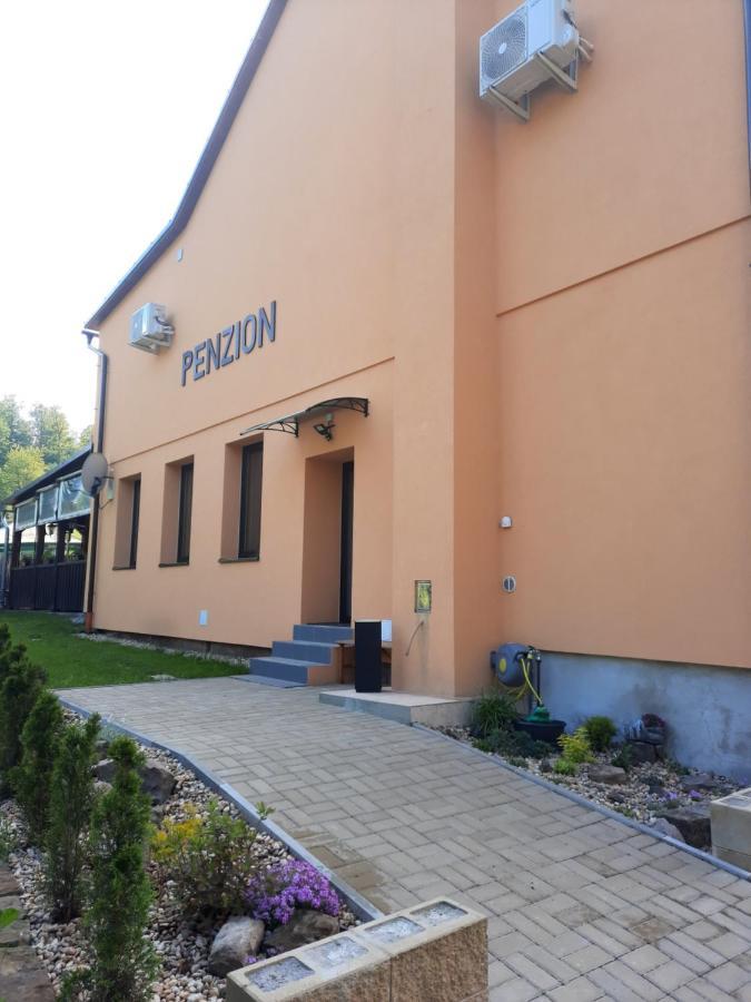 Rodinny Pension U Soudku Rudník Buitenkant foto