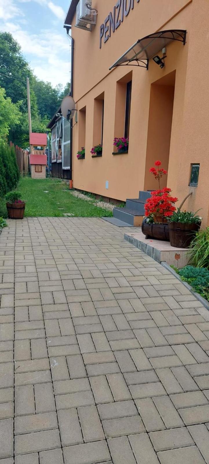 Rodinny Pension U Soudku Rudník Buitenkant foto